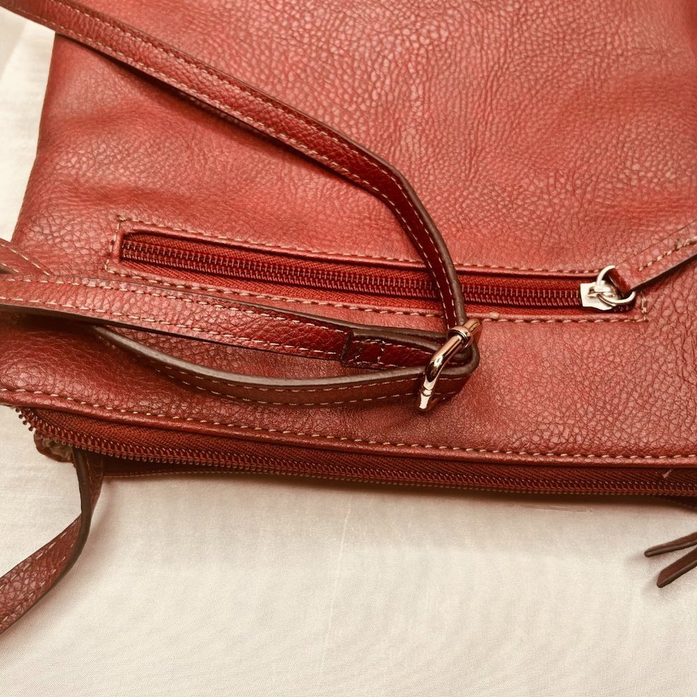 Vintage Roots Leather Crossbody Bag – 1990s - Picture 10 of 10